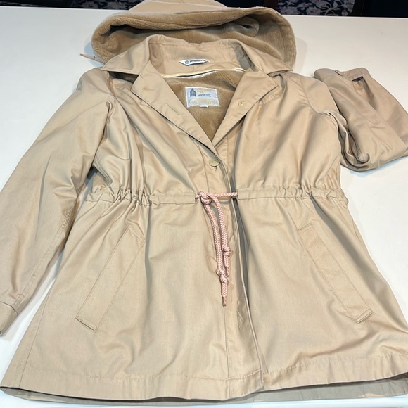 London Fog coat - Picture 1 of 10